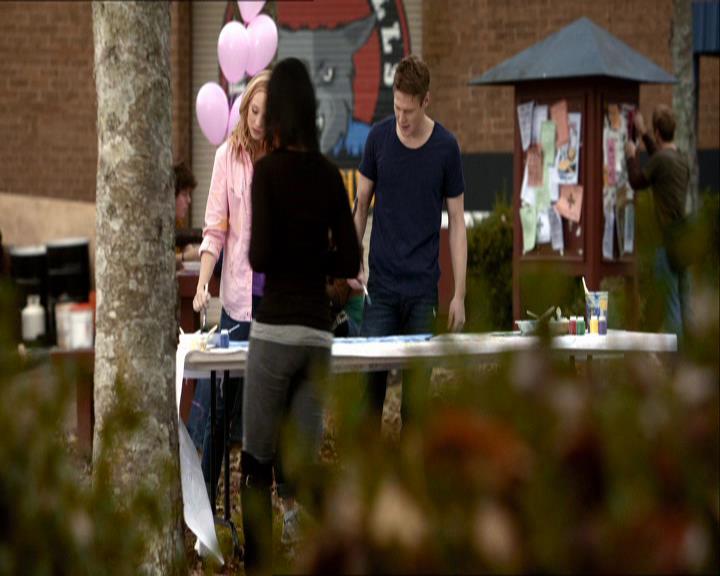 VampireDiariesWorld_dot_org-112Unpleasantville0492.jpg