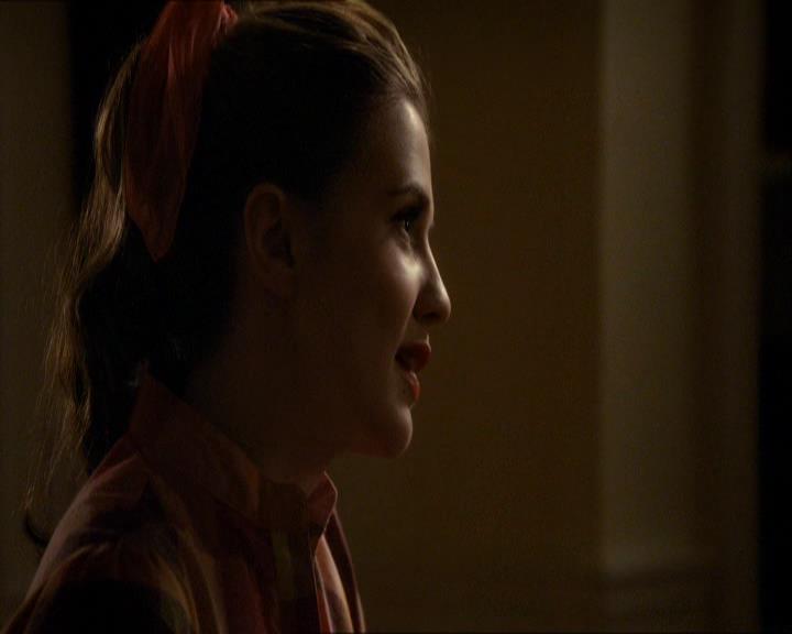 VampireDiariesWorld_dot_org-112Unpleasantville0690.jpg