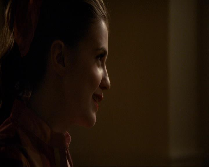 VampireDiariesWorld_dot_org-112Unpleasantville0700.jpg