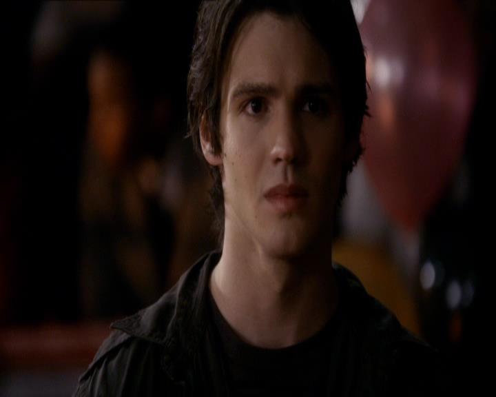 VampireDiariesWorld_dot_org-112Unpleasantville1548.jpg