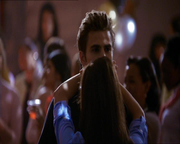 VampireDiariesWorld_dot_org-112Unpleasantville1552.jpg