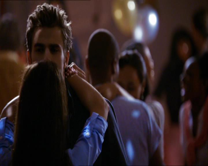VampireDiariesWorld_dot_org-112Unpleasantville1553.jpg