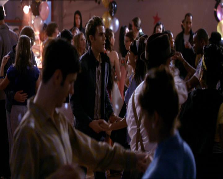 VampireDiariesWorld_dot_org-112Unpleasantville1576.jpg