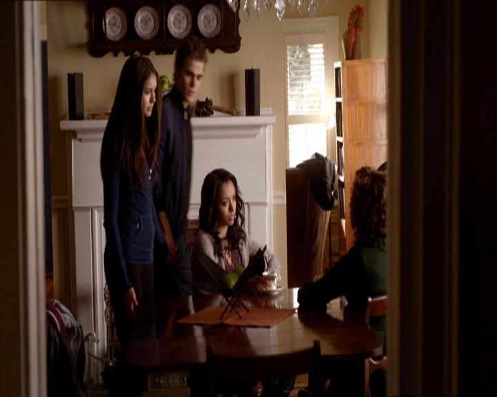 VampireDiariesWorld_dot_org-114FoolMeOnce0803.jpg