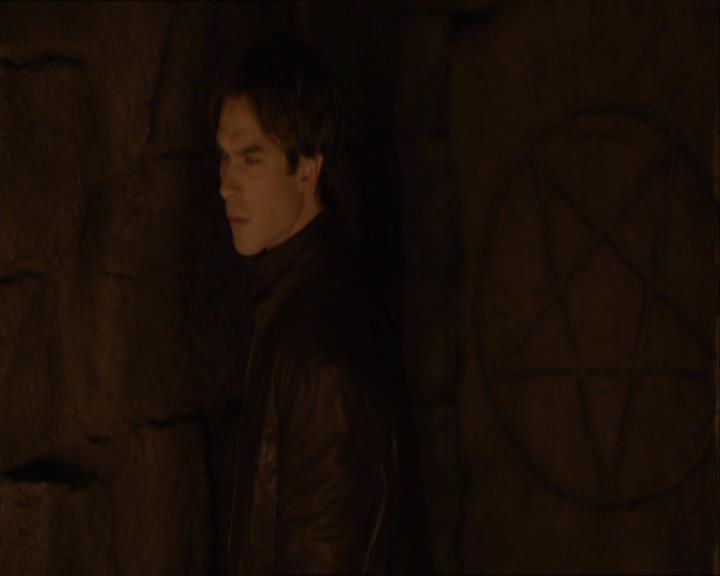 VampireDiariesWorld_dot_org-114FoolMeOnce1401.jpg