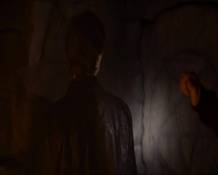 VampireDiariesWorld_dot_org-114FoolMeOnce1404.jpg