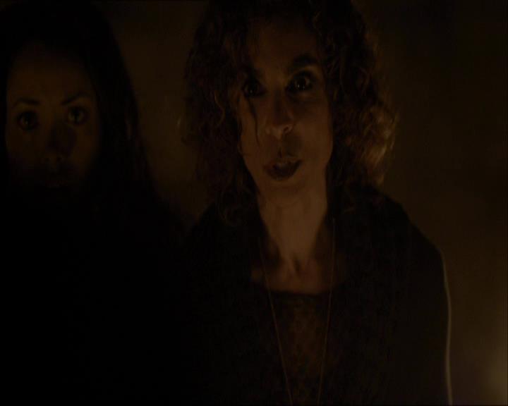 VampireDiariesWorld_dot_org-114FoolMeOnce1429.jpg