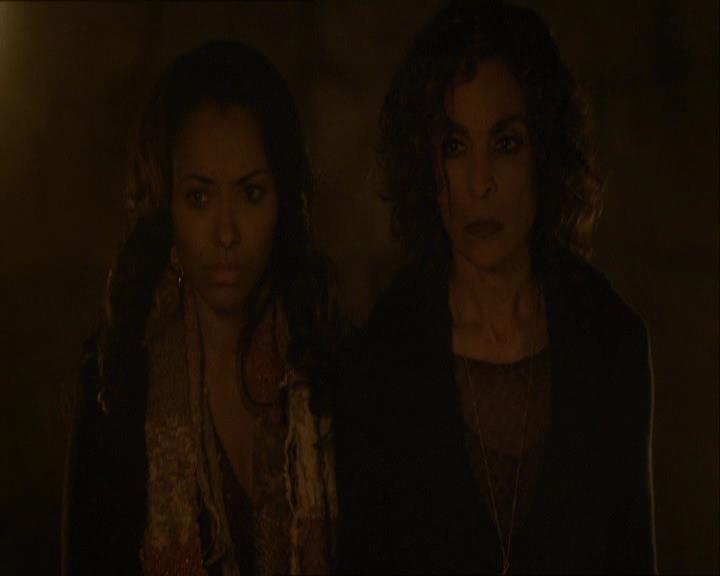 VampireDiariesWorld_dot_org-114FoolMeOnce1441.jpg