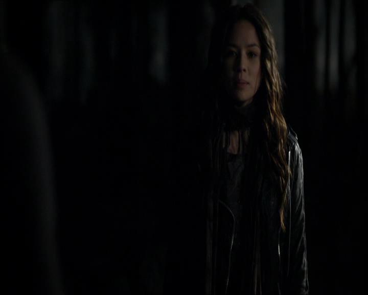 VampireDiariesWorld_dot_org-114FoolMeOnce1467.jpg