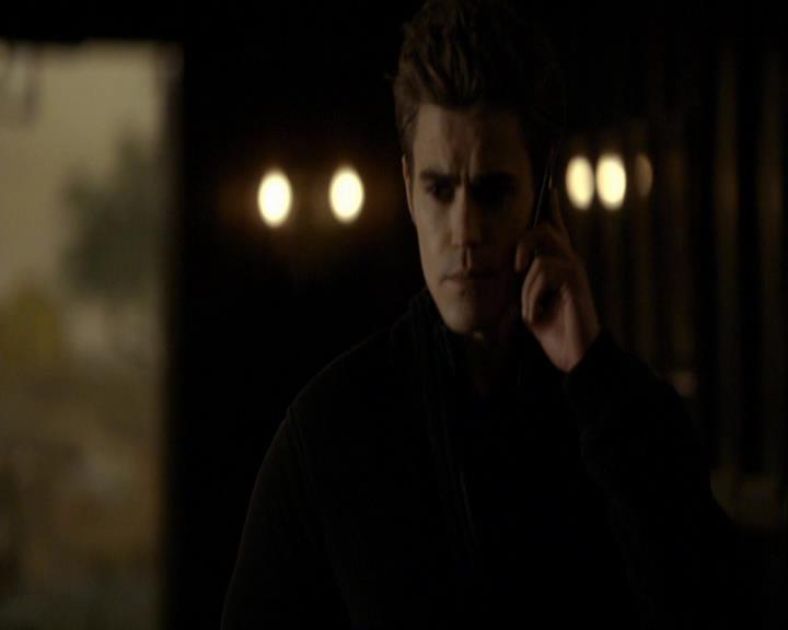 VampireDiariesWorld_dot_org-114FoolMeOnce2110.jpg