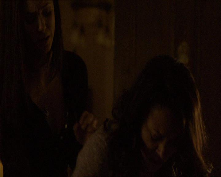 VampireDiariesWorld_dot_org-114FoolMeOnce2188.jpg