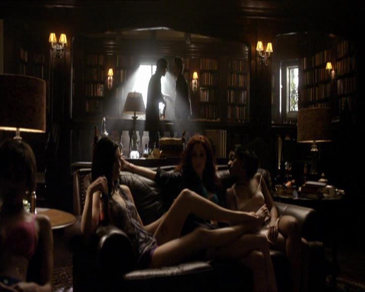 VampireDiariesWorld_dot_org-115AFewGoodMen0306.jpg