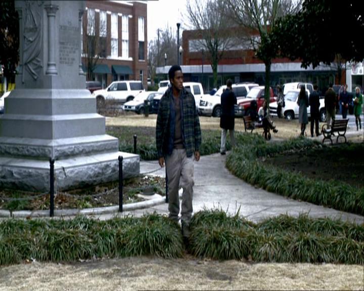 VampireDiariesWorld_dot_org-115AFewGoodMen1154.jpg