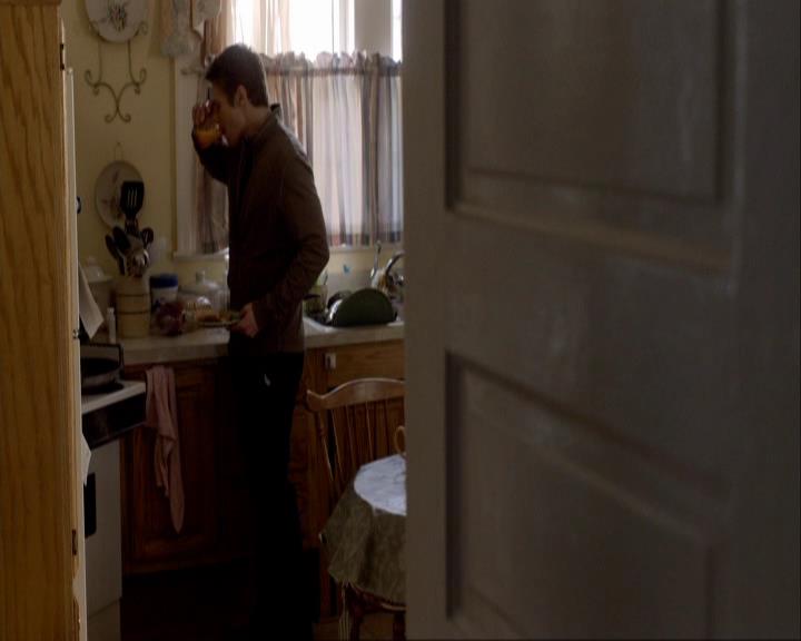 VampireDiariesWorld_dot_org-116ThereGoesTheNeighbourhood0077.jpg VampireDiariesWorld_dot_org-116ThereGoesTheNeighbourhood0077.jpg