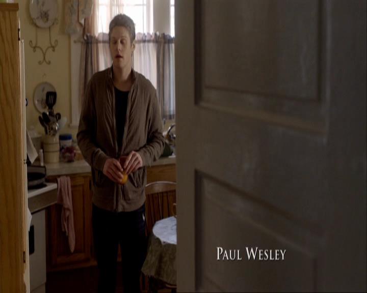VampireDiariesWorld_dot_org-116ThereGoesTheNeighbourhood0082.jpg VampireDiariesWorld_dot_org-116ThereGoesTheNeighbourhood0082.jpg