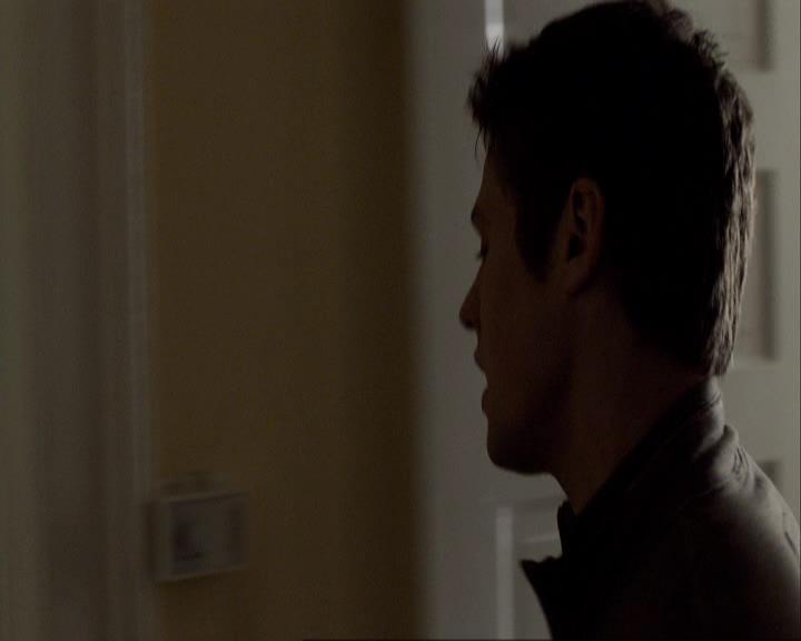 VampireDiariesWorld_dot_org-116ThereGoesTheNeighbourhood0088.jpg VampireDiariesWorld_dot_org-116ThereGoesTheNeighbourhood0088.jpg