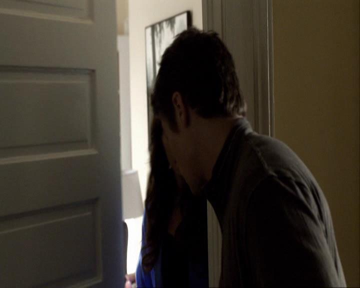VampireDiariesWorld_dot_org-116ThereGoesTheNeighbourhood0092.jpg VampireDiariesWorld_dot_org-116ThereGoesTheNeighbourhood0092.jpg