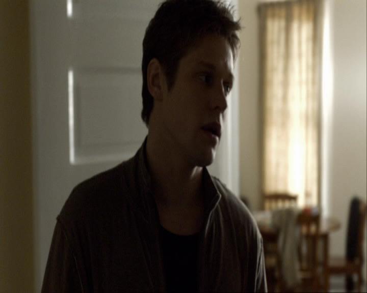 VampireDiariesWorld_dot_org-116ThereGoesTheNeighbourhood0103.jpg