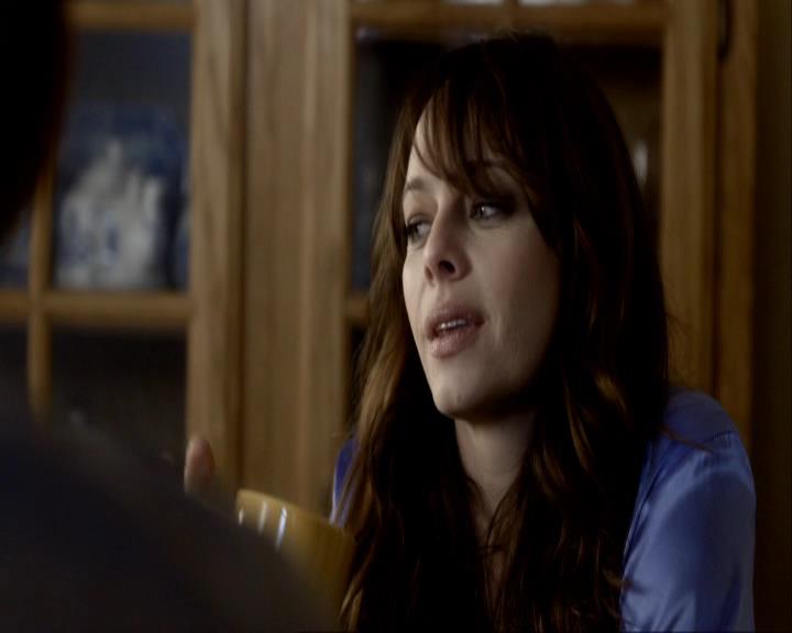 VampireDiariesWorld_dot_org-116ThereGoesTheNeighbourhood0150.jpg