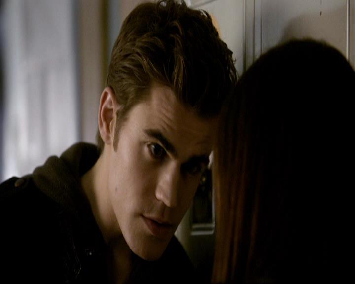 VampireDiariesWorld_dot_org-116ThereGoesTheNeighbourhood0194.jpg