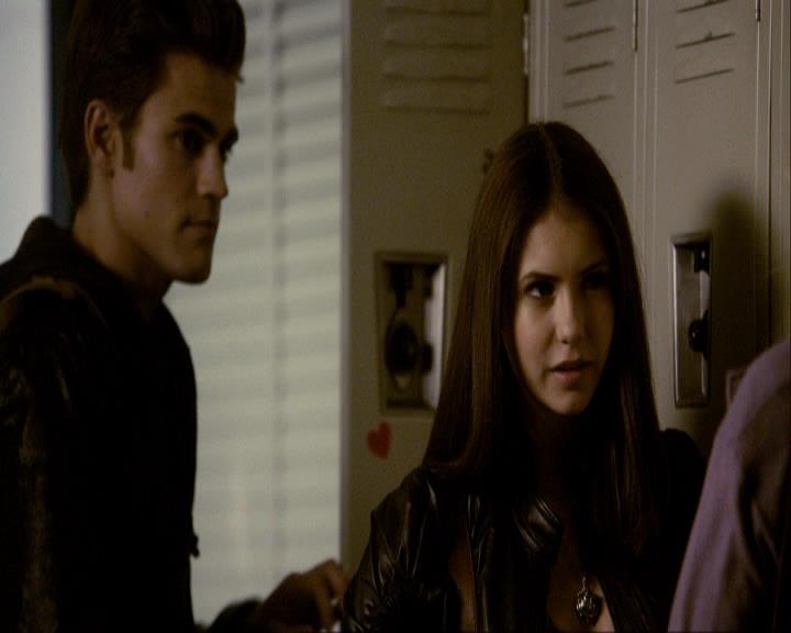 VampireDiariesWorld_dot_org-116ThereGoesTheNeighbourhood0311.jpg VampireDiariesWorld_dot_org-116ThereGoesTheNeighbourhood0311.jpg