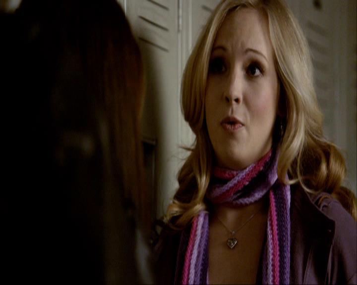VampireDiariesWorld_dot_org-116ThereGoesTheNeighbourhood0315.jpg