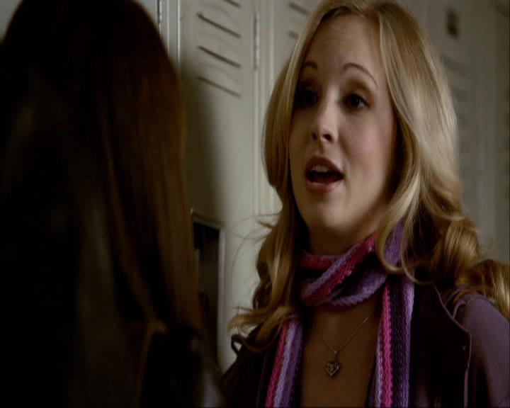 VampireDiariesWorld_dot_org-116ThereGoesTheNeighbourhood0318.jpg