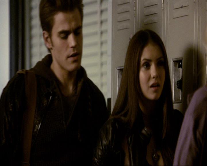 VampireDiariesWorld_dot_org-116ThereGoesTheNeighbourhood0328.jpg VampireDiariesWorld_dot_org-116ThereGoesTheNeighbourhood0328.jpg