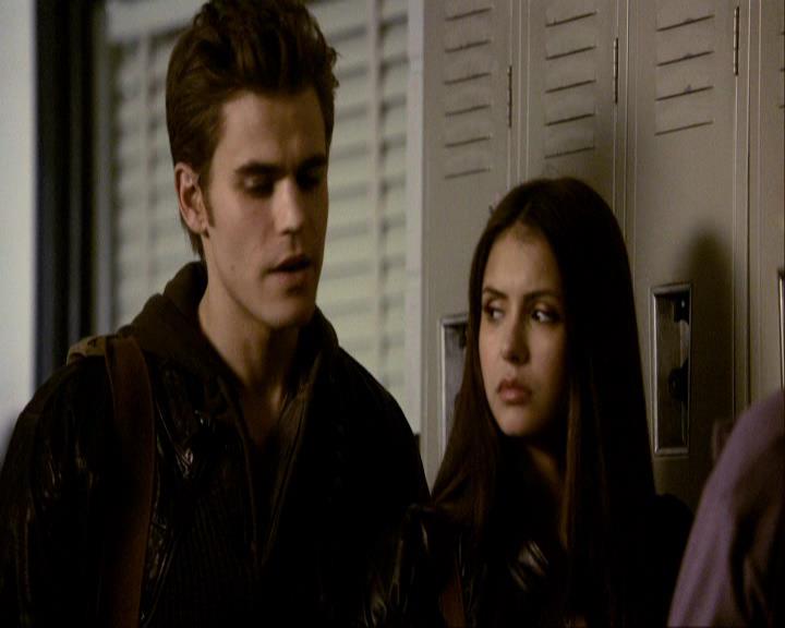 VampireDiariesWorld_dot_org-116ThereGoesTheNeighbourhood0331.jpg