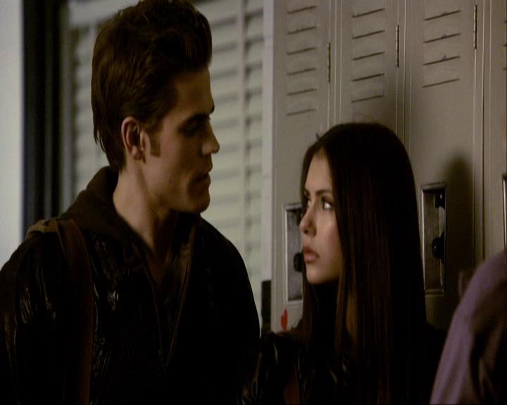 VampireDiariesWorld_dot_org-116ThereGoesTheNeighbourhood0333.jpg VampireDiariesWorld_dot_org-116ThereGoesTheNeighbourhood0333.jpg
