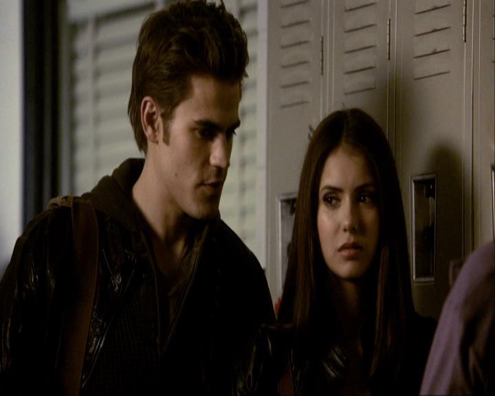 VampireDiariesWorld_dot_org-116ThereGoesTheNeighbourhood0337.jpg