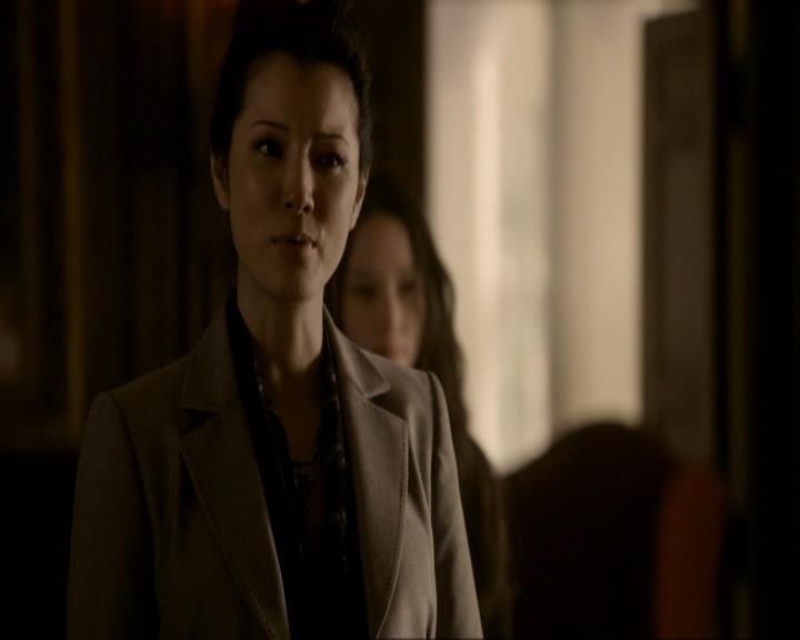 VampireDiariesWorld_dot_org-116ThereGoesTheNeighbourhood0371.jpg