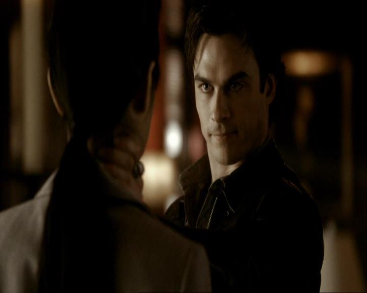 VampireDiariesWorld_dot_org-116ThereGoesTheNeighbourhood0376.jpg