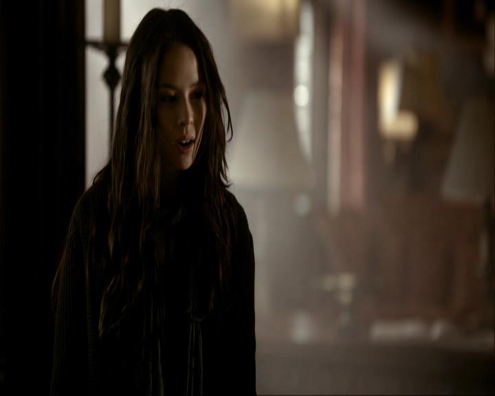 VampireDiariesWorld_dot_org-116ThereGoesTheNeighbourhood0457.jpg