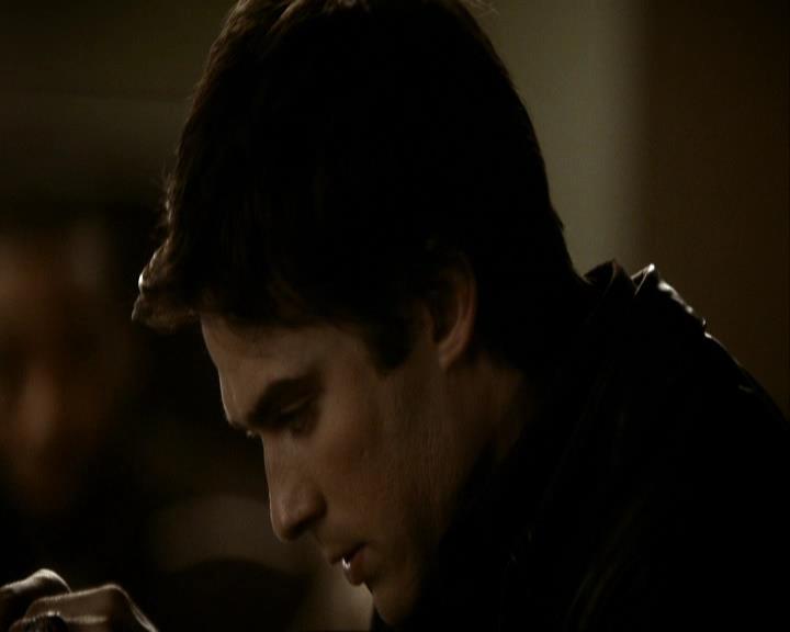 VampireDiariesWorld_dot_org-116ThereGoesTheNeighbourhood0902.jpg