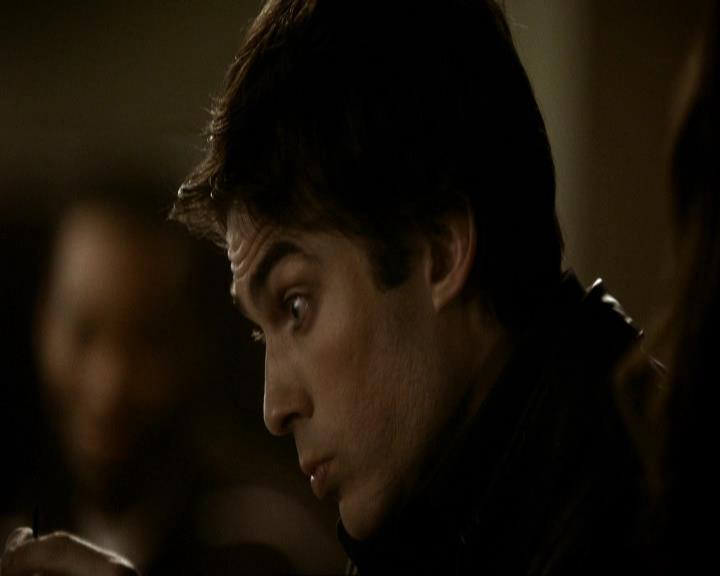 VampireDiariesWorld_dot_org-116ThereGoesTheNeighbourhood0907.jpg