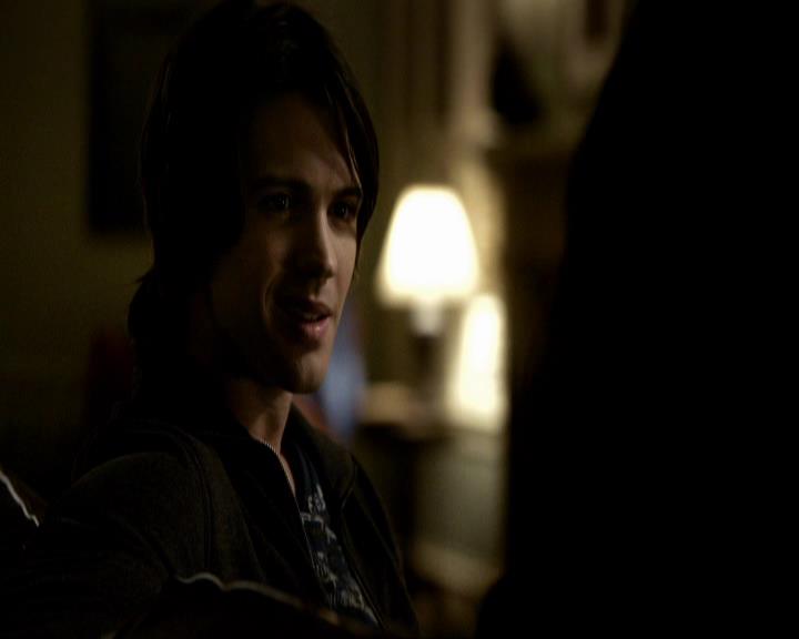 VampireDiariesWorld_dot_org-116ThereGoesTheNeighbourhood0984.jpg
