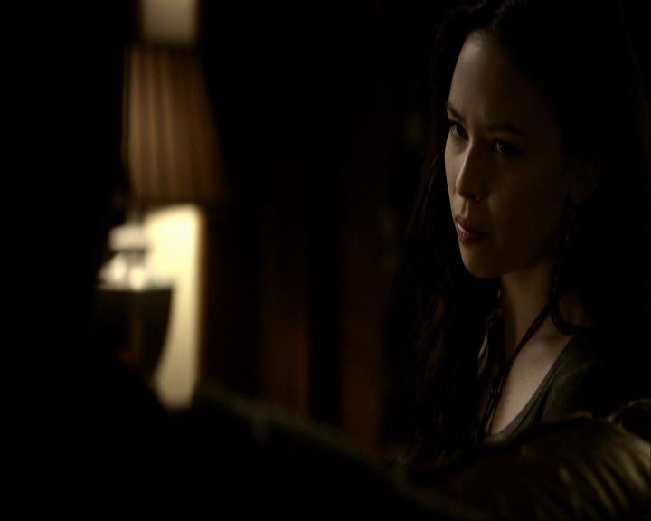 VampireDiariesWorld_dot_org-116ThereGoesTheNeighbourhood0988.jpg