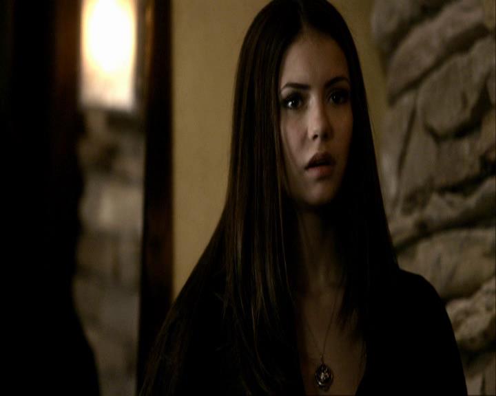 VampireDiariesWorld_dot_org-116ThereGoesTheNeighbourhood1087.jpg