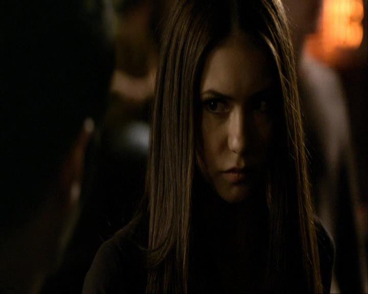 VampireDiariesWorld_dot_org-116ThereGoesTheNeighbourhood1103.jpg