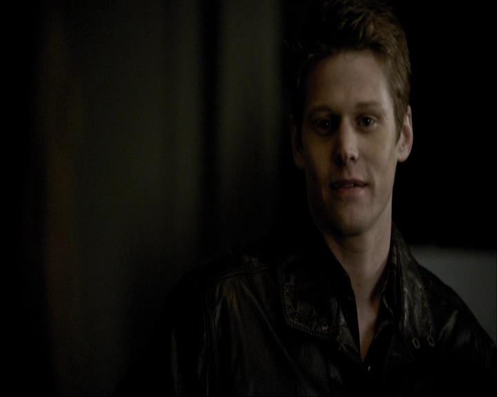 VampireDiariesWorld_dot_org-116ThereGoesTheNeighbourhood1293.jpg