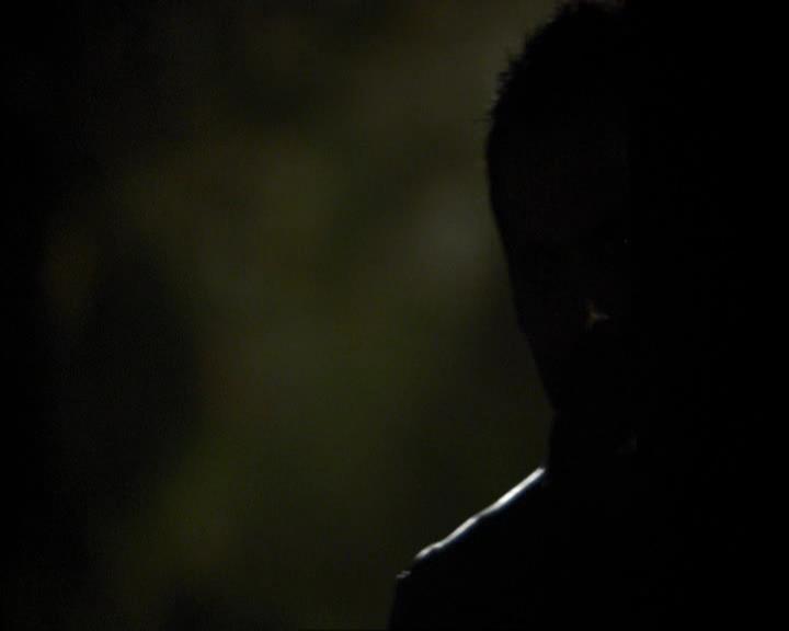 VampireDiariesWorld_dot_org-116ThereGoesTheNeighbourhood1867.jpg