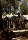 VampireDiariesWorld_dot_org-116ThereGoesTheNeighbourhood0342.jpg