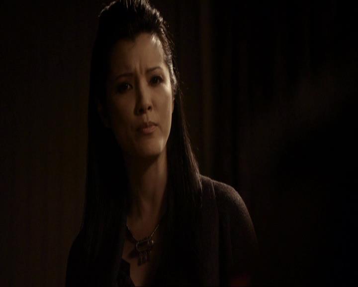 VampireDiariesWorld_dot_org-117LetTheRightOneIn0128.jpg
