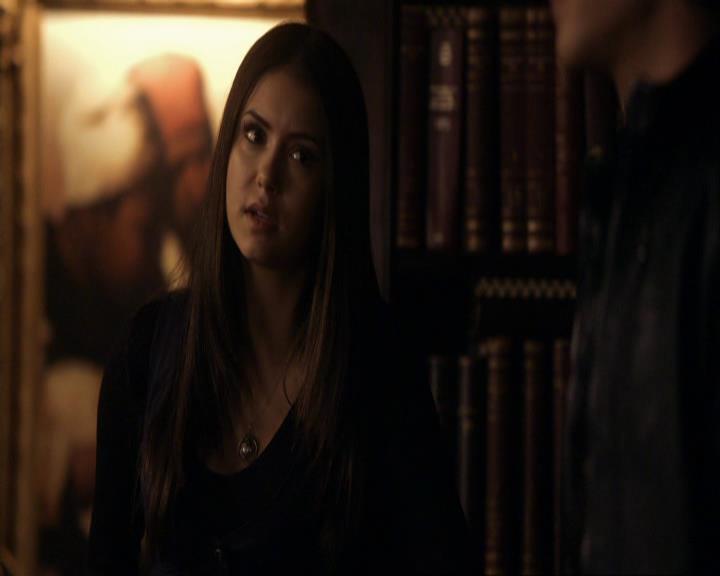 VampireDiariesWorld_dot_org-117LetTheRightOneIn0221.jpg