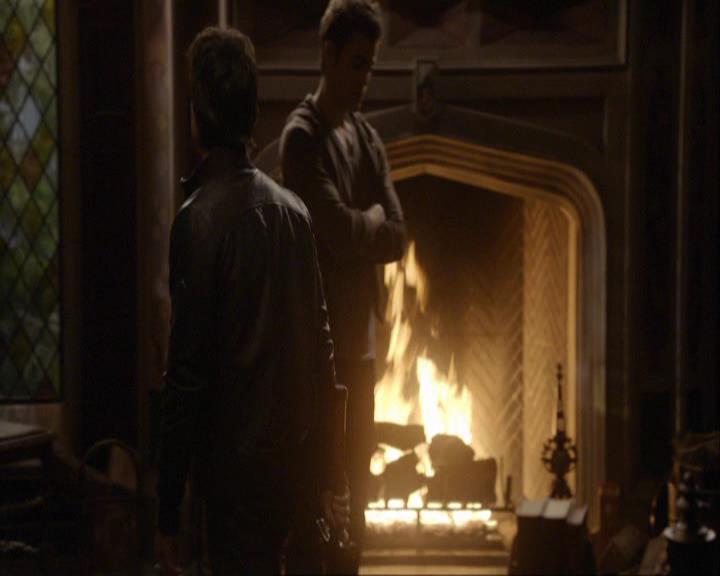 VampireDiariesWorld_dot_org-117LetTheRightOneIn0226.jpg