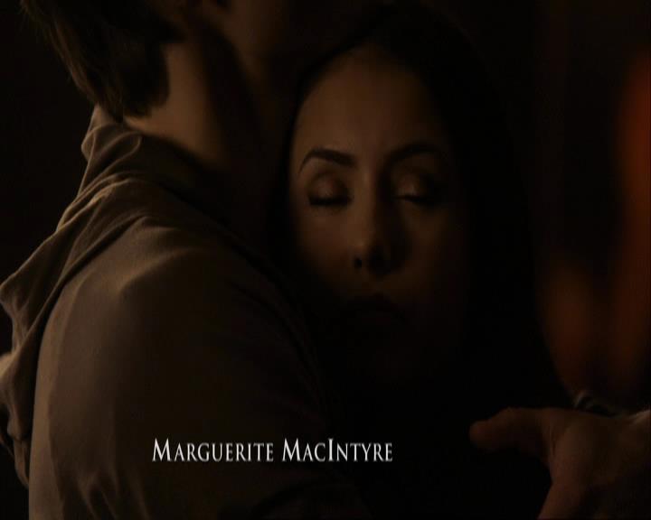 VampireDiariesWorld_dot_org-117LetTheRightOneIn0269.jpg