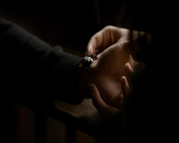 VampireDiariesWorld_dot_org-117LetTheRightOneIn0301.jpg VampireDiariesWorld_dot_org-117LetTheRightOneIn0301.jpg