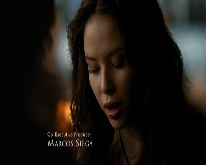 VampireDiariesWorld_dot_org-117LetTheRightOneIn0304.jpg