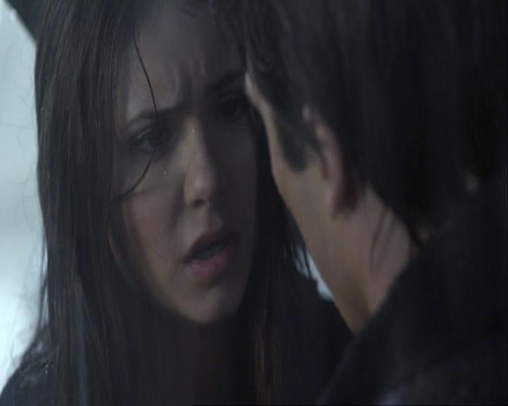 VampireDiariesWorld_dot_org-117LetTheRightOneIn0573.jpg